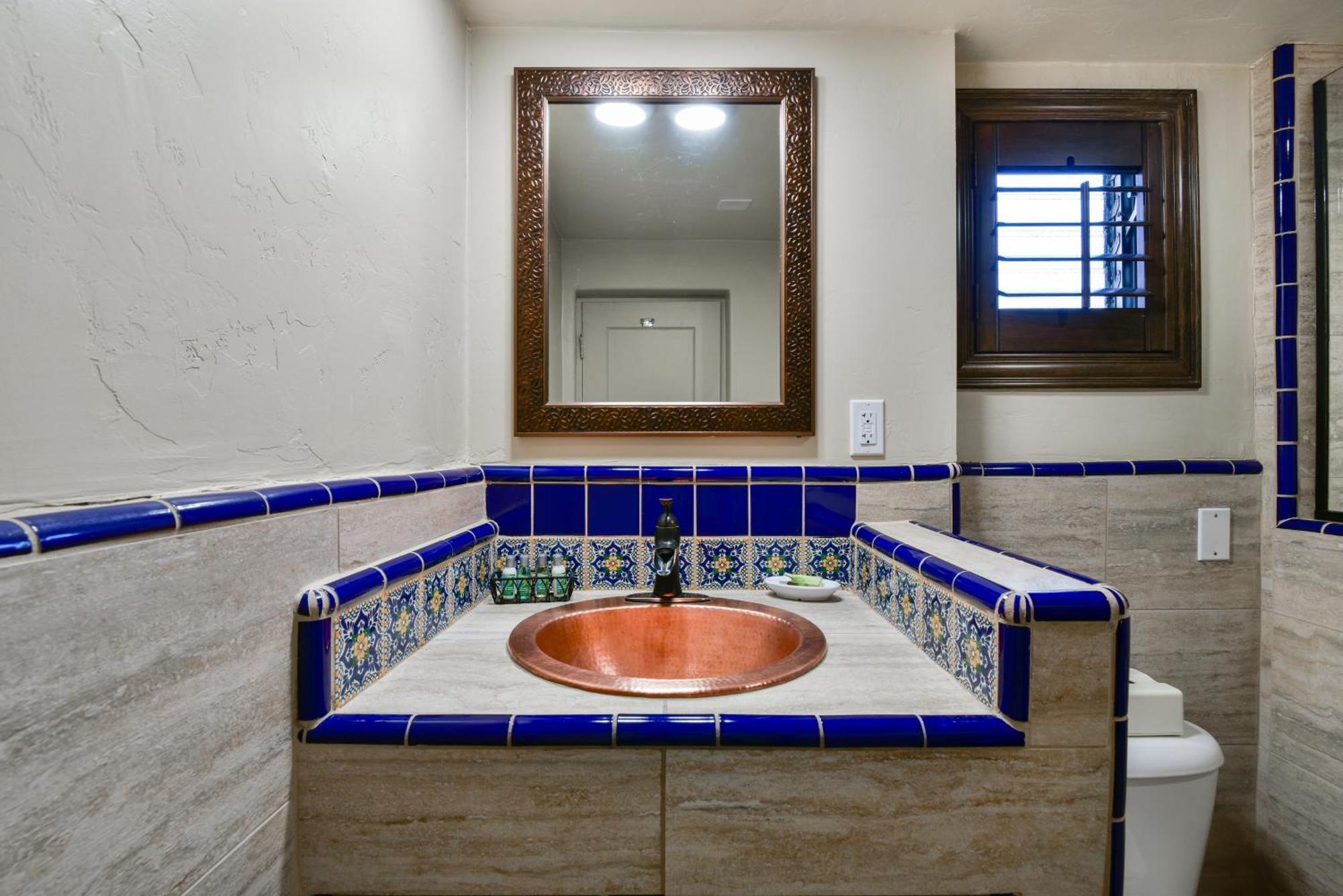 Standard Double Suite