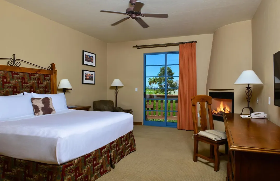 Lodge On The Desert-1